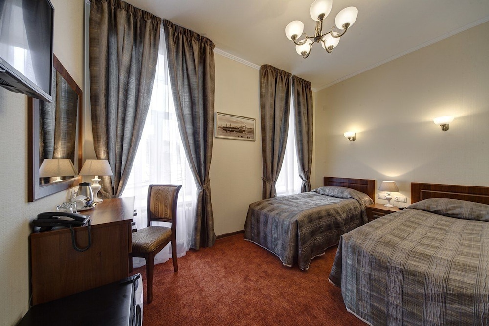 Standard Double or Twin Room photo 1