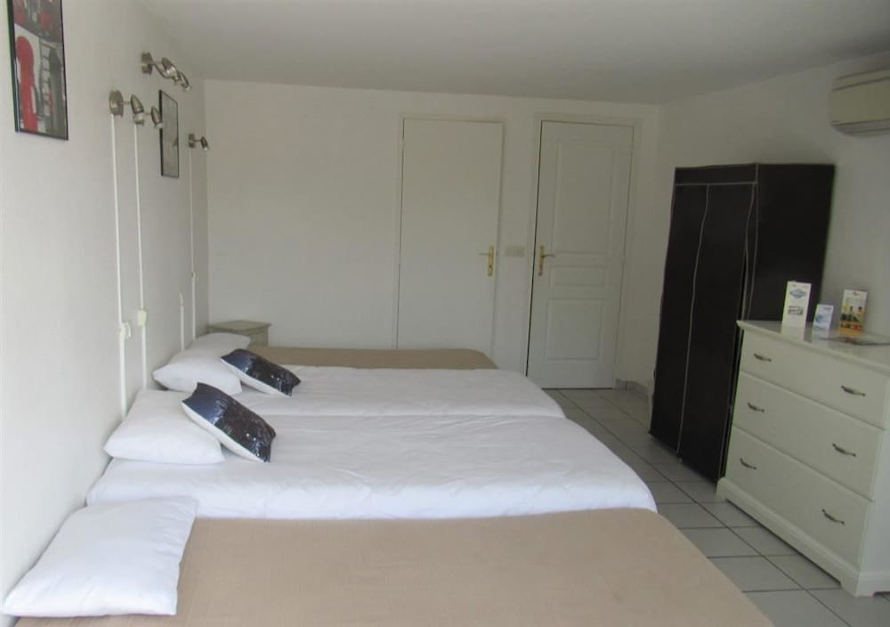 Triple Room photo 2