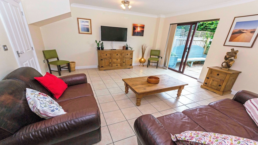Cottage (3 Bedrooms) photo 1