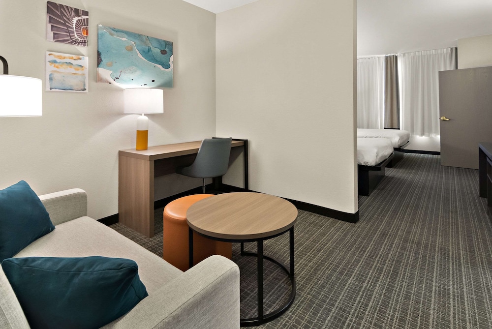 2 Beds Queen Suite Non Smoking Accessible with Walk in Shower - Photo 9
