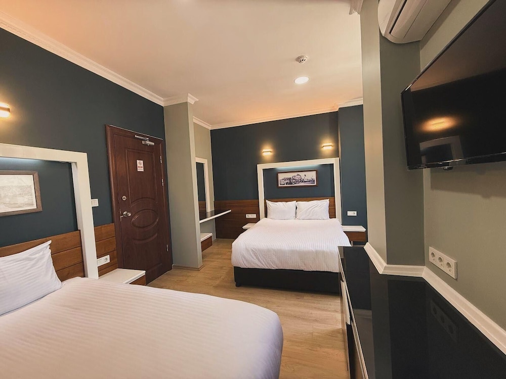 Family Double or Twin Room