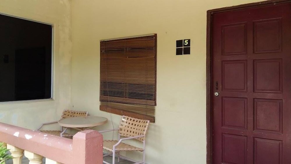 Deluxe Double Room (Across the road) photo 3