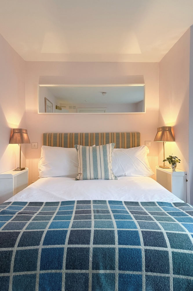 Classic Double Room, 1 Double Bed, Private Bathroom photo 1