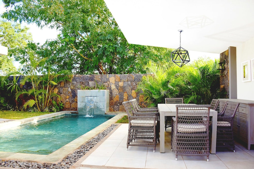 Villa, 3 Bedrooms, Garden View photo 2