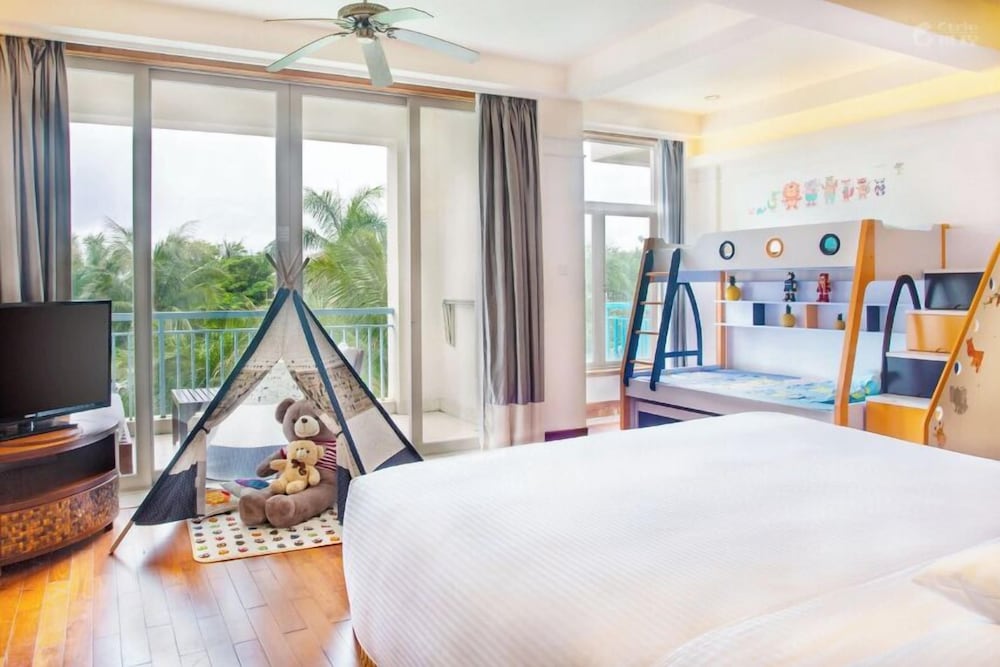 Huayu Family Room