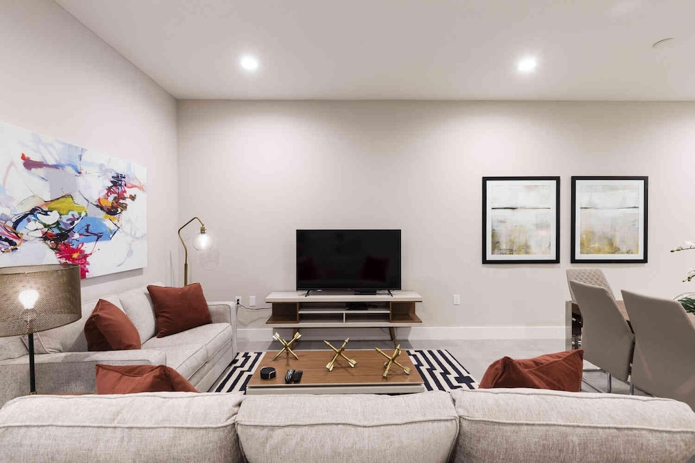 Your Dream Getaway Brand New Family Villa Just 5 Mins From Disney w Free Resort Access, Billede 3