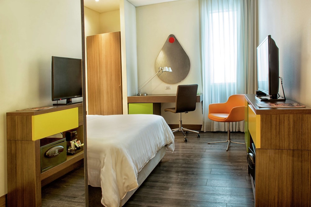 Room, 1 Queen Bed, Accessible