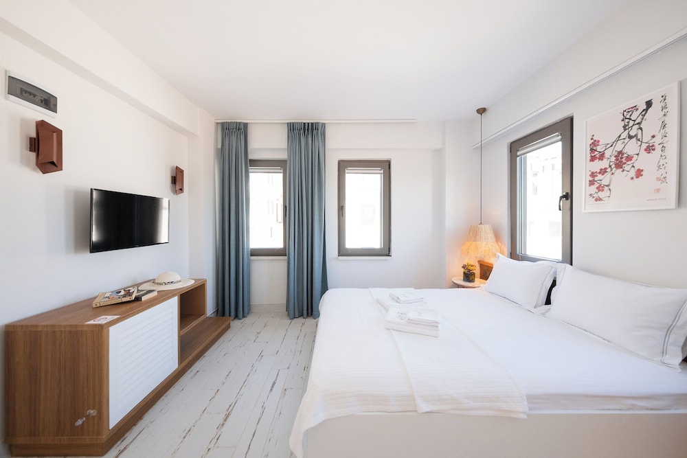 Standard Double Room, Garden View, Annex Building photo 1