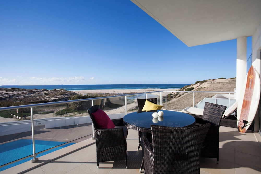 Deluxe Townhome, 2 Bedrooms, Sea View, Sea Facing photo 2