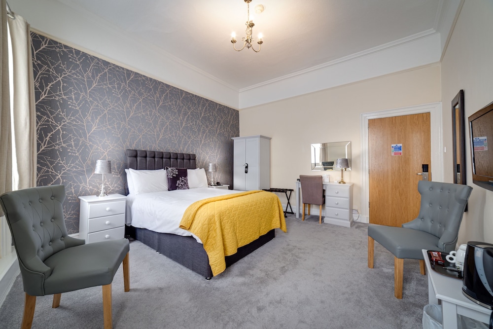 Classic Double Room, Ensuite photo 1