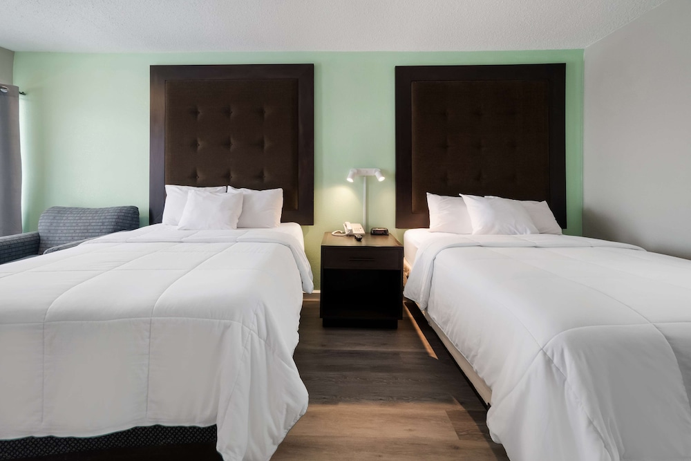 Suite, 2 Bedrooms, Accessible, Kitchenette (Adjoining)