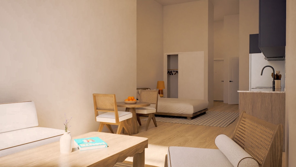 Standard Studio, 1 Queen Bed, River View photo 3
