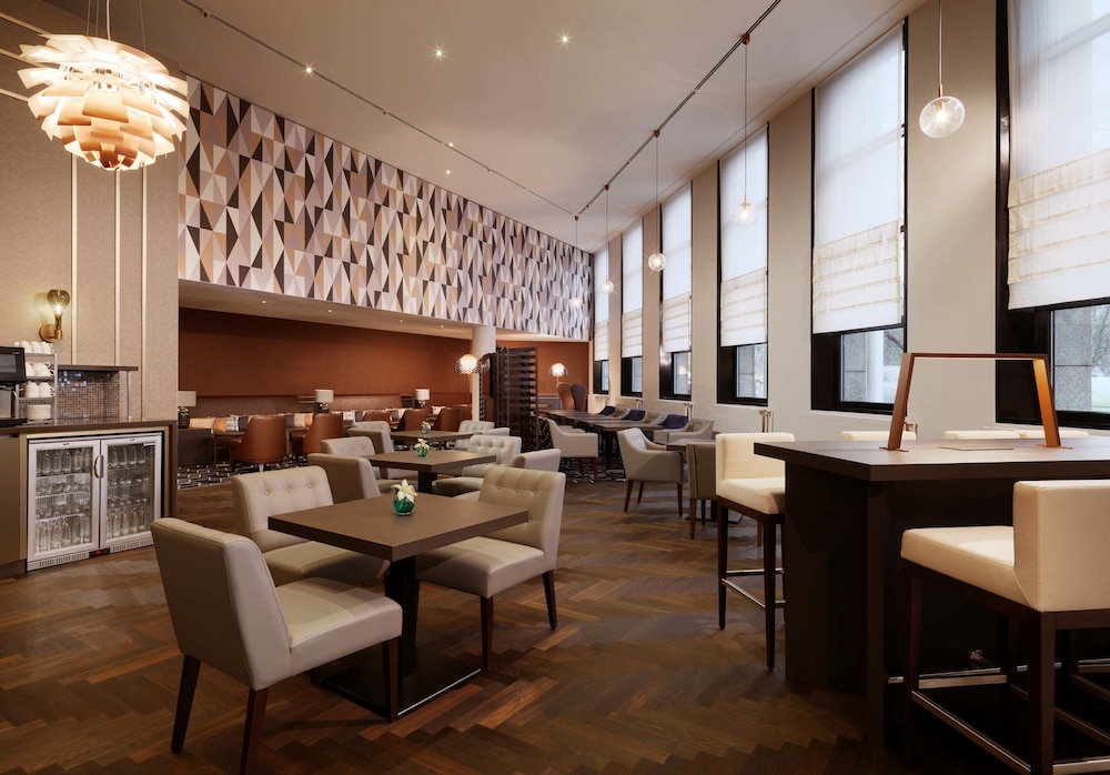 Club Room, 1 King Bed