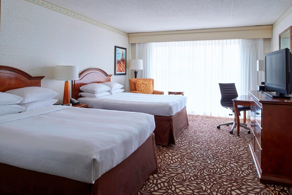 Room, 2 Double Beds - Photo 1