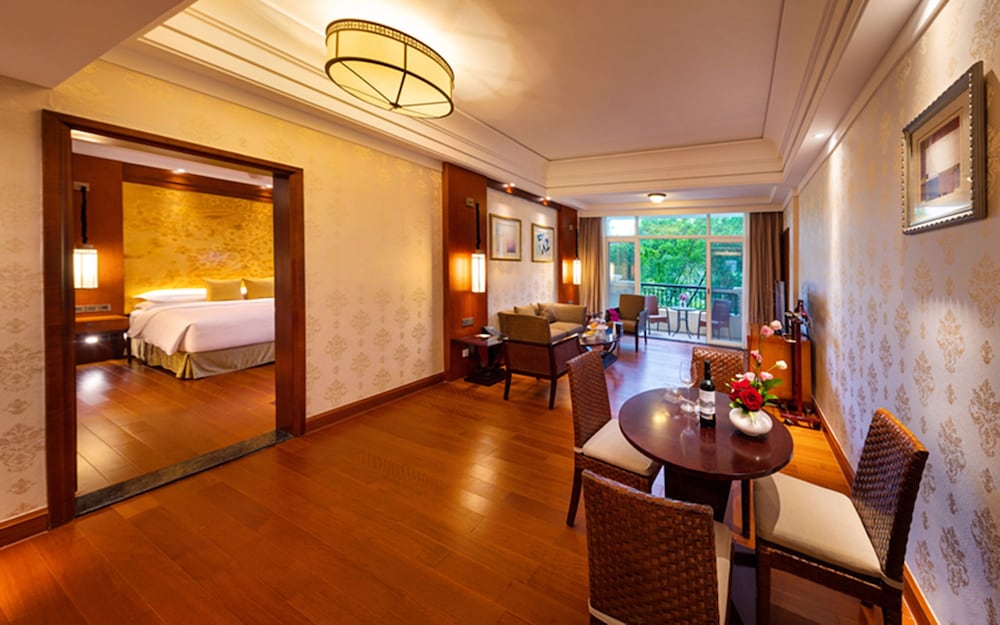 Deluxe Suite Room - Photo 2