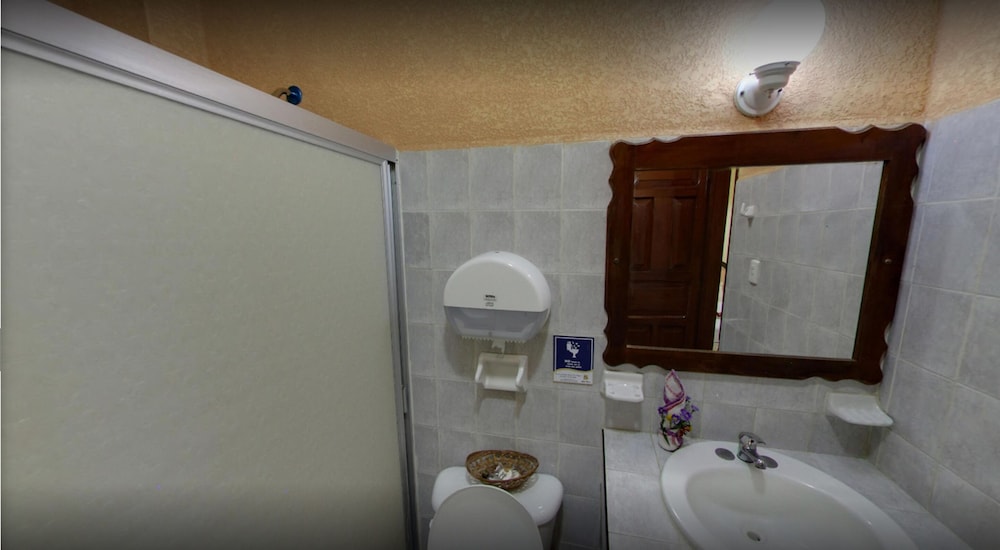 Standard Room, 1 Double Bed photo 3