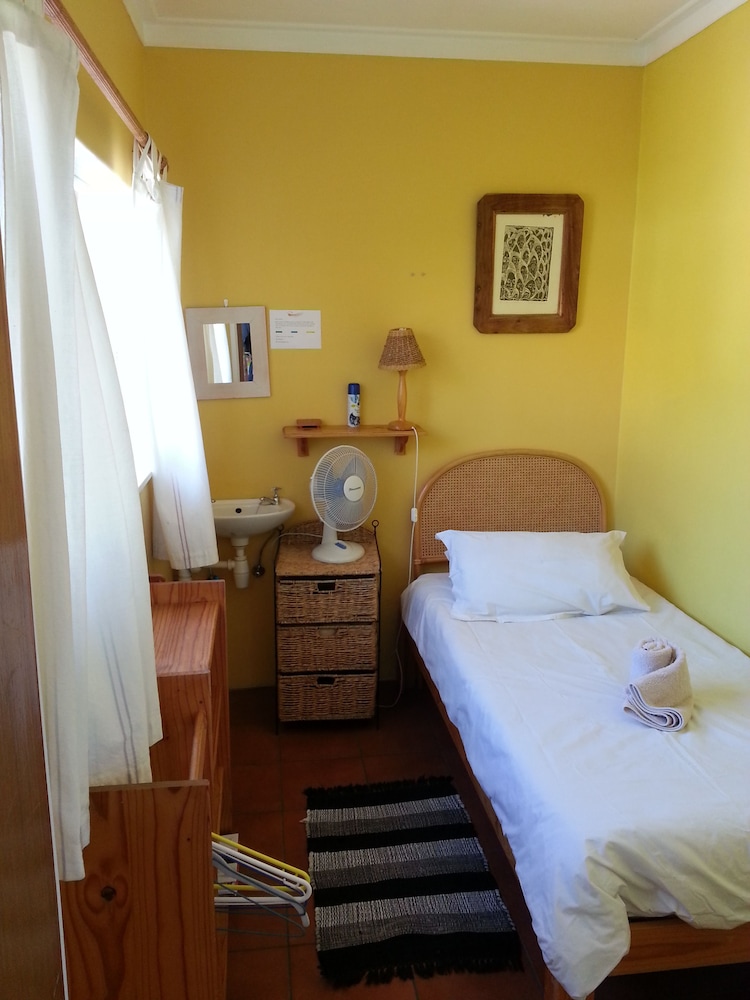 Single Room, Shared Bathroom photo 1