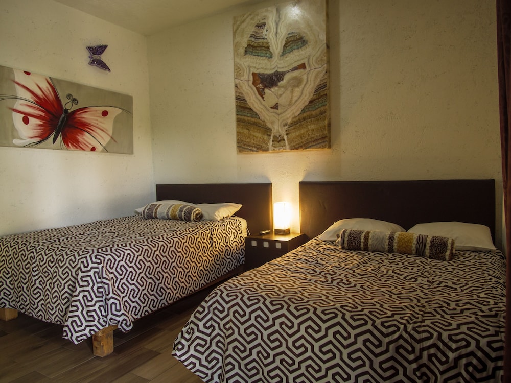 Comfort Villa, 2 Double Beds, Accessible, Pool View photo 2