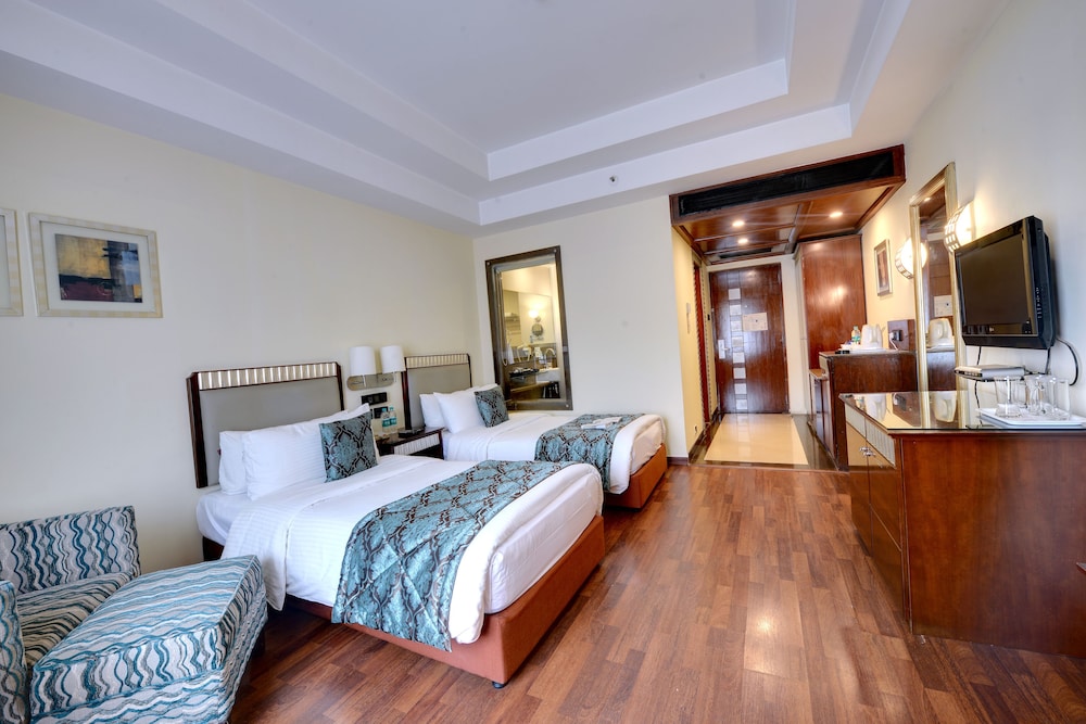 Deluxe Room, 2 Twin Beds (Deluxe  Twin Room) - Photo 6