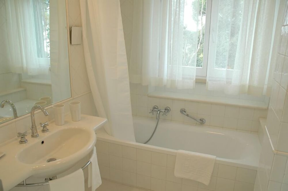 Superior Double Or Twin Room photo 3
