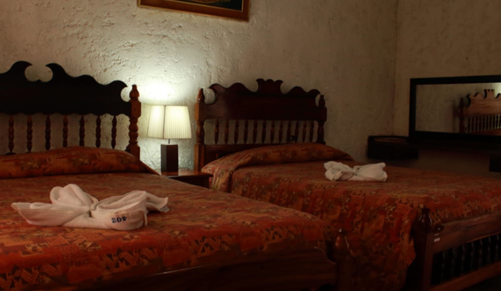 Classic Triple Room, Multiple Beds, Non Smoking photo 1