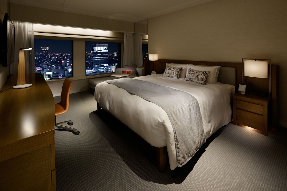 Premier Grand - Superior King with the Club Lounge Access (breakfast, tea, and bar time) - Photo 1