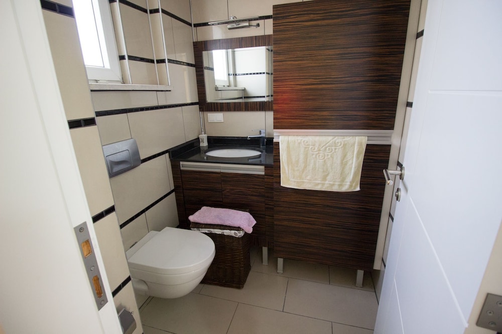 Villa, 4 Bedrooms photo 3