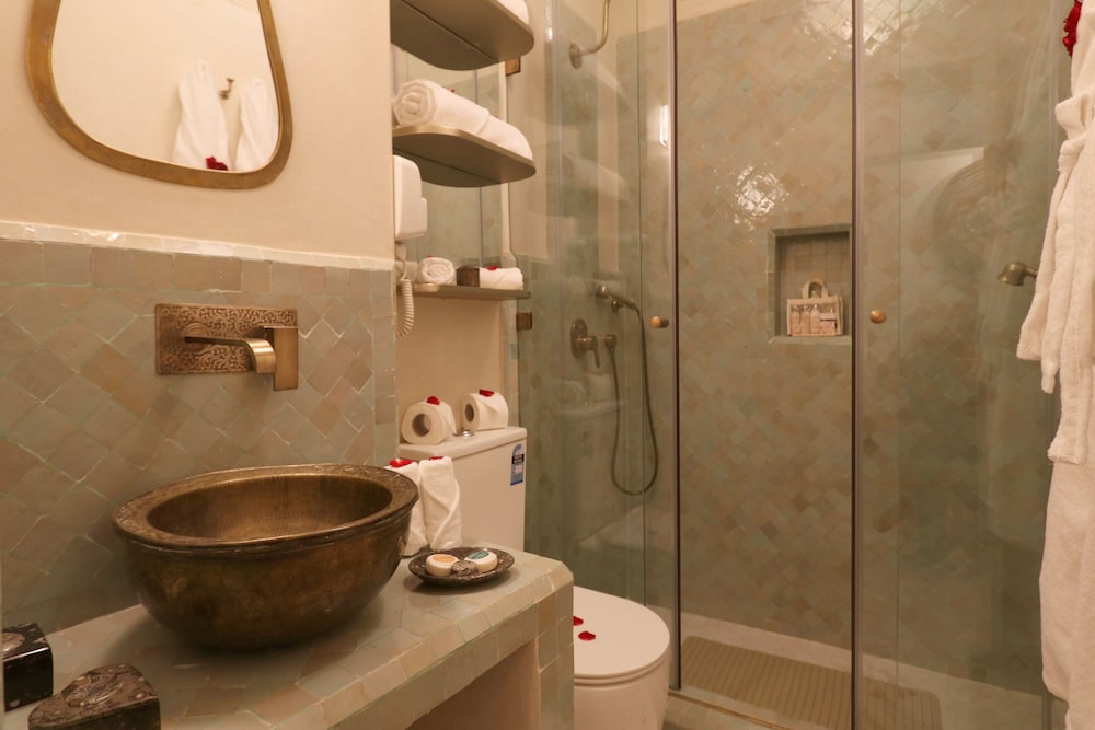 Deluxe Triple Room, Ensuite (Zahia) - Photo 4