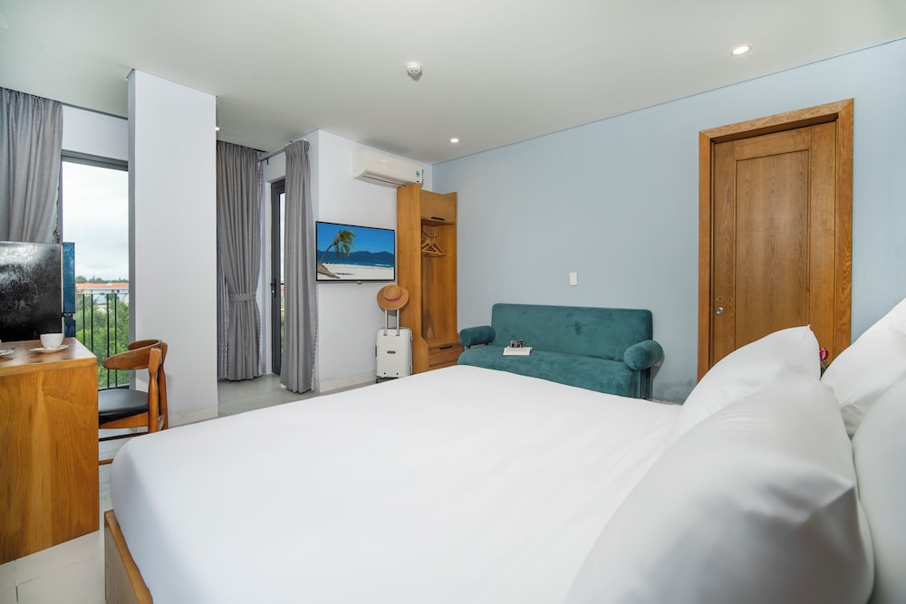 Suite, Connecting Rooms