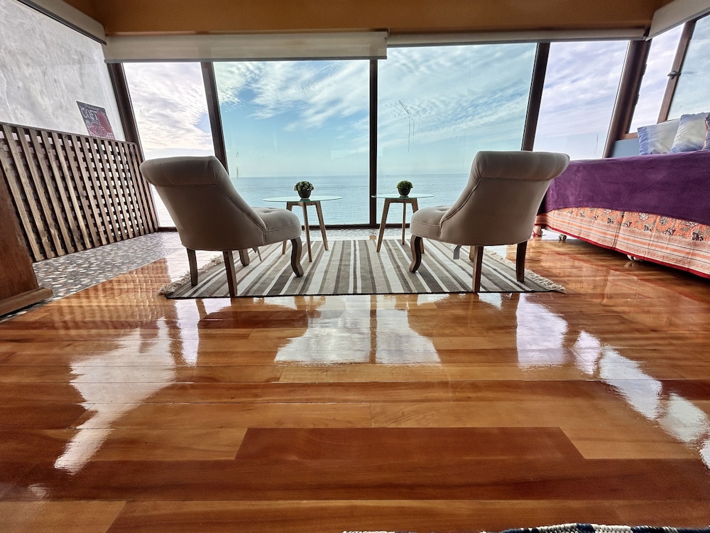 Panoramic Quadruple Room, 1 Bedroom, Non Smoking, Sea View photo 2