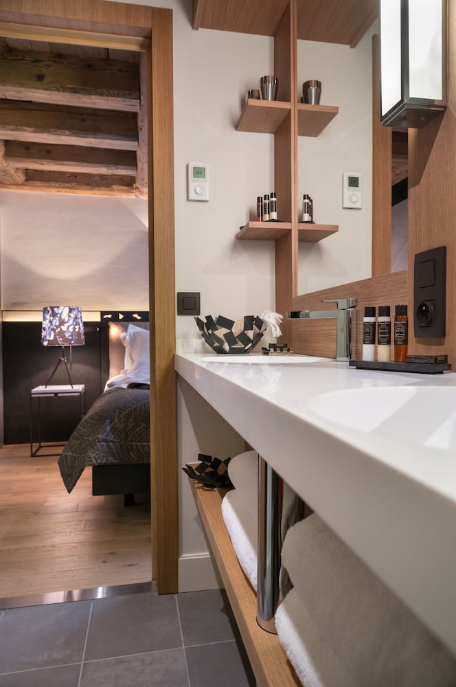 Duplex Apartment with Fireplace and Hammam photo 3