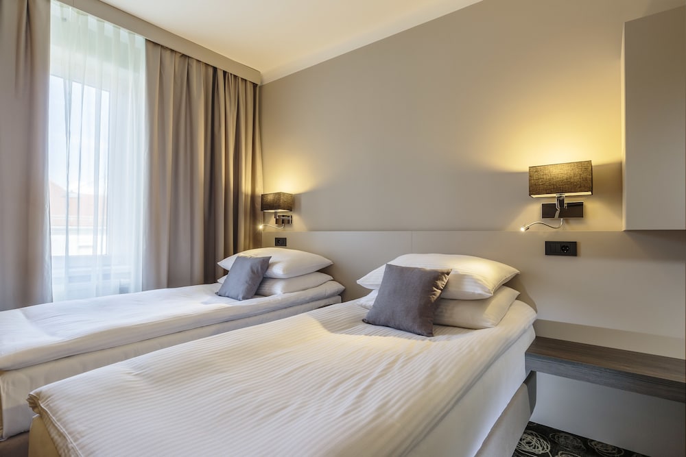 Economy Double Room photo 1