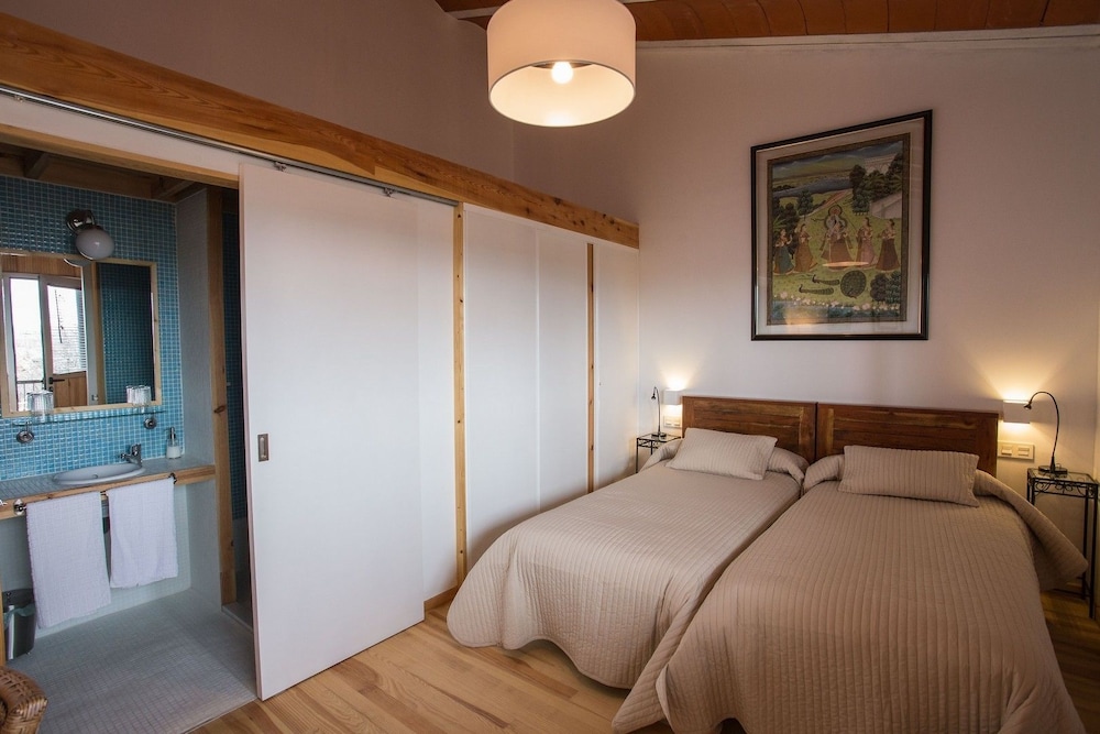 Double Or Twin Room photo 3