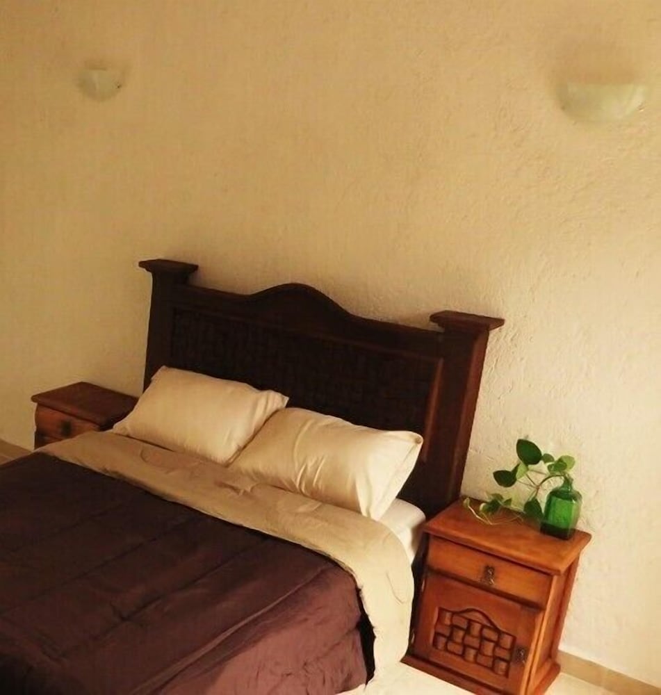 Basic Bungalow photo 1