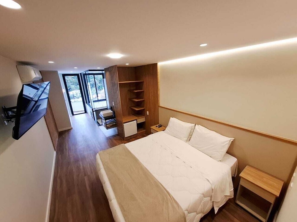 PREMIUM MASTER SUITE WITH JACUZZI