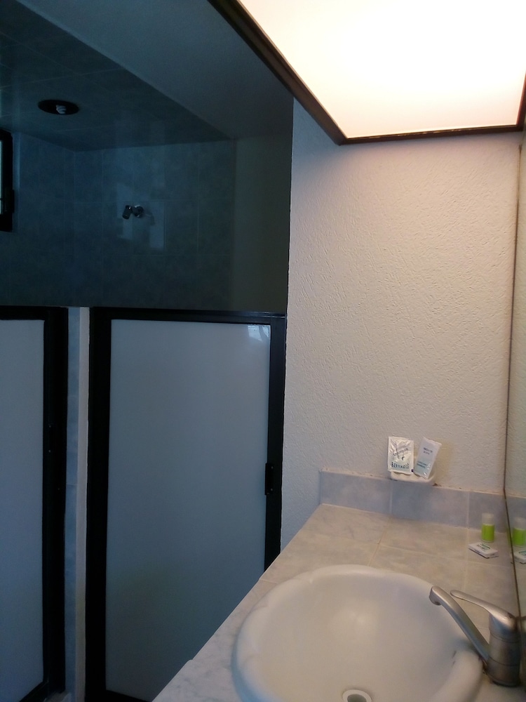 Suite, 1 King Bed photo 2