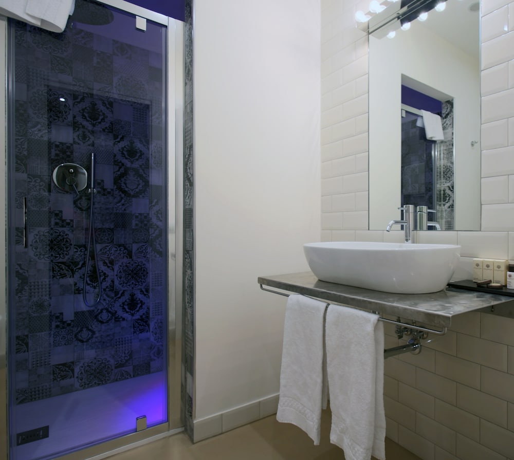 Luxury Double Room, 1 Queen Bed photo 2