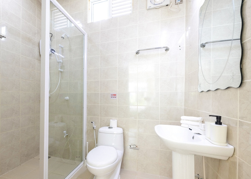 Deluxe Triple Room photo 3