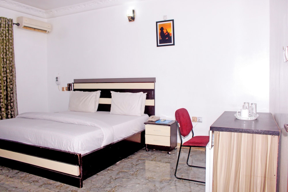 Classic Room - Photo 9