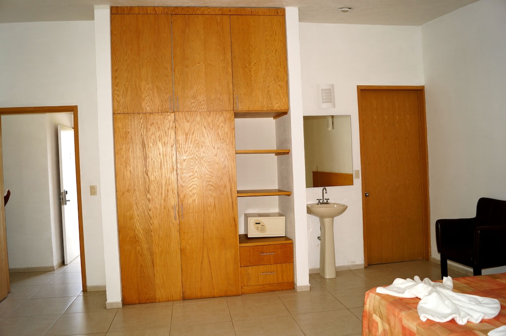 Suite (Master) photo 3