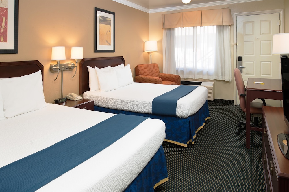 Double Room, 2 Double Beds - Photo 3