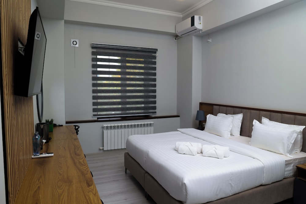 Comfort Double Room, City View