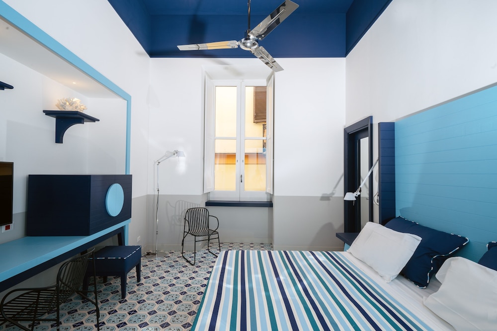 Classic Room - Photo 7