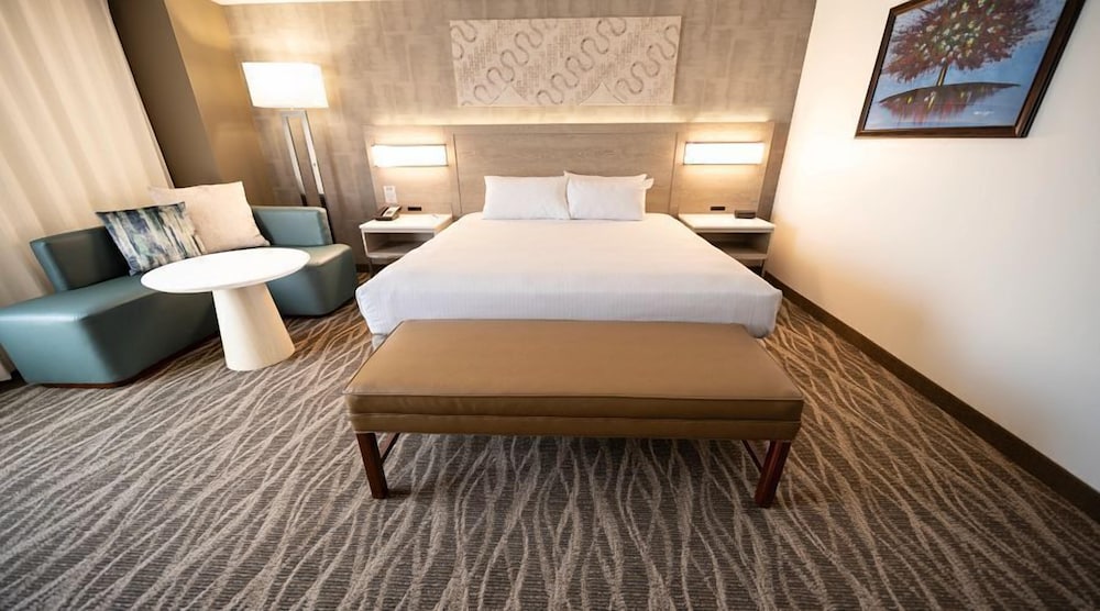 Room, 1 King Bed (Junior Suite) photo 3