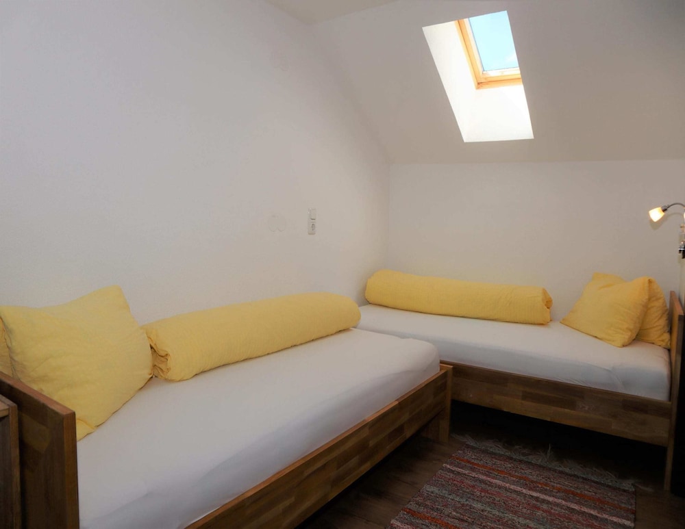 Apartment photo 2