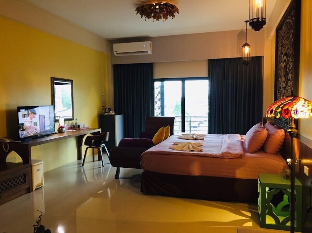 President Suite Room with Balcony photo 3