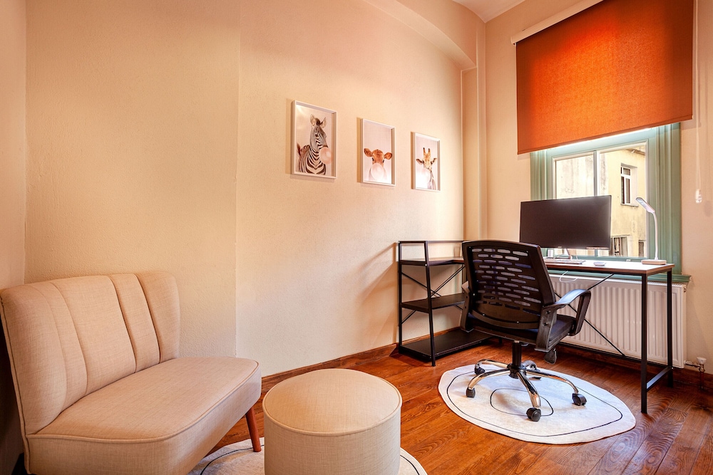 Exclusive Apartment photo 3