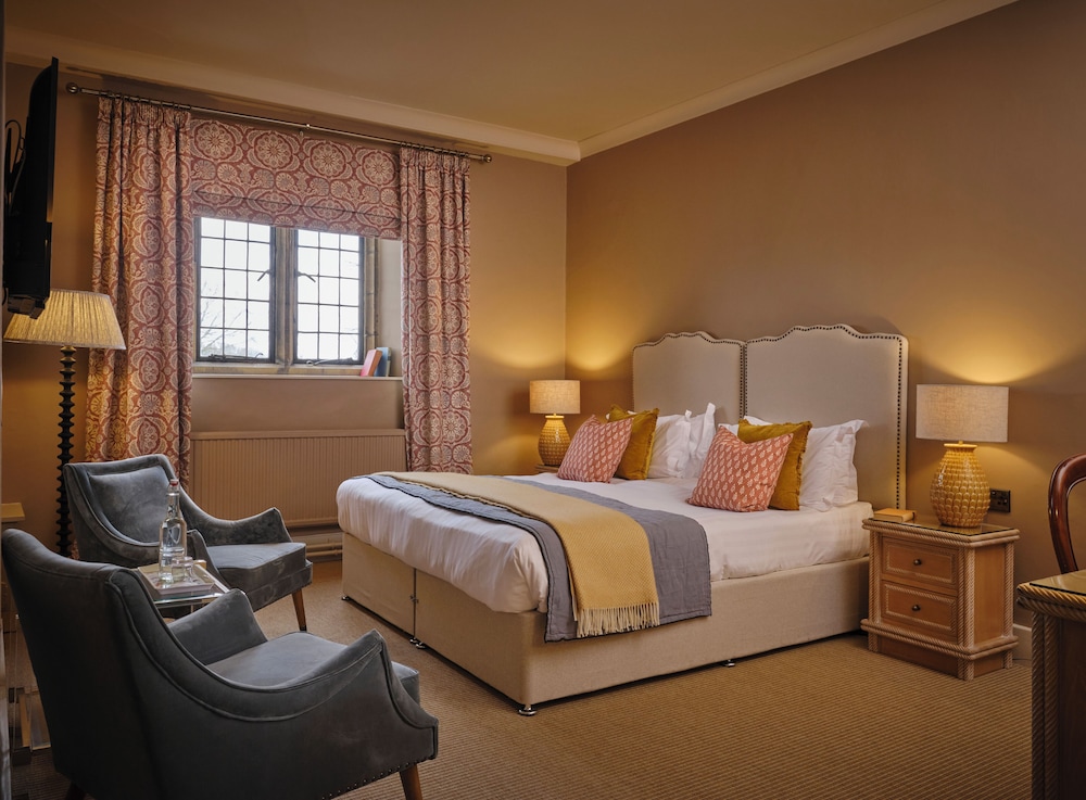 Superior Double or Twin Room photo 3