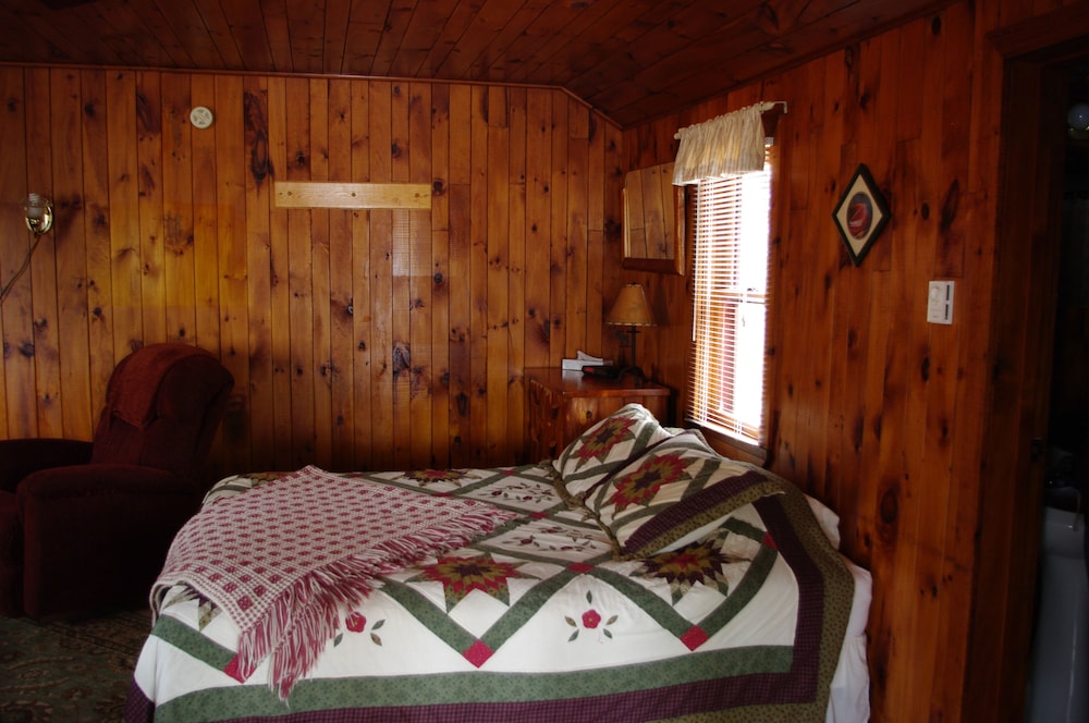 Cabin, 1 Bedroom, Kitchen, Lake View (Cabin 2) photo 1