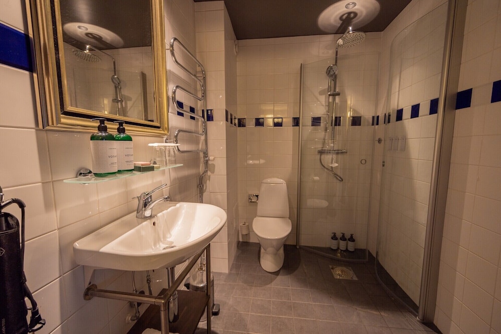 Standard Room, 1 Double Bed - Photo 4